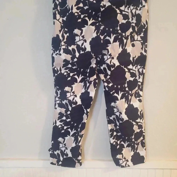 Rafaella Blue Print Cropped Pants - Picture 7 of 7